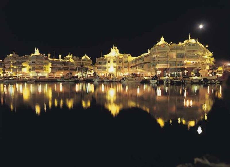 Puerto Marina Palace Benalmádena Kültér fotó